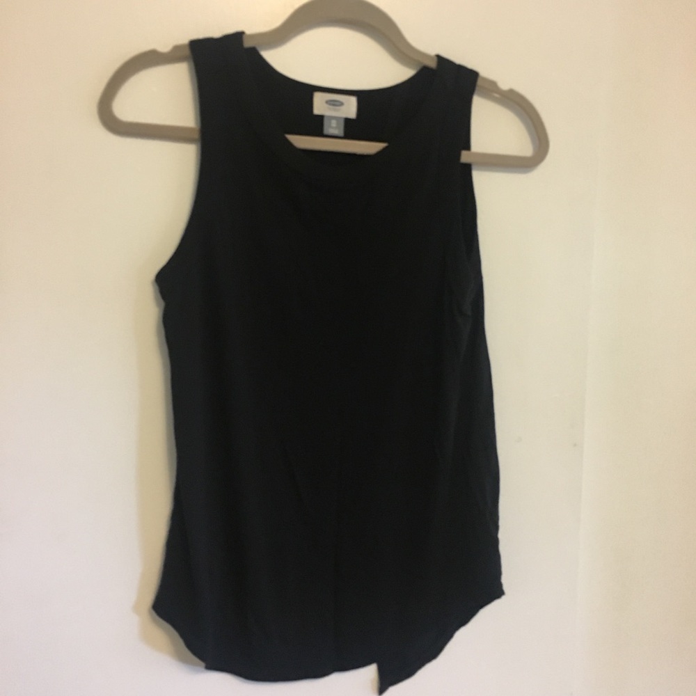 Black Old Navy Muscle Tank with an Open Back